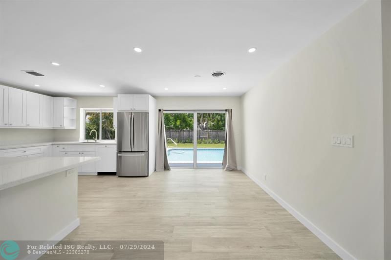 Dining area with Pool view.