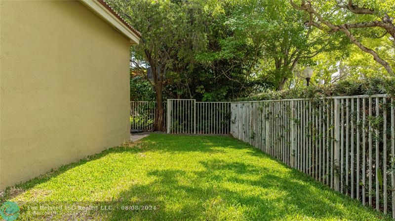 PATIO / YARD