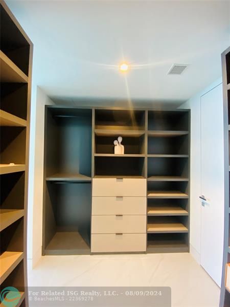 MASTER CLOSET