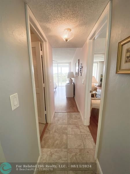 Master Bedroom Foyer to Walk In Closet