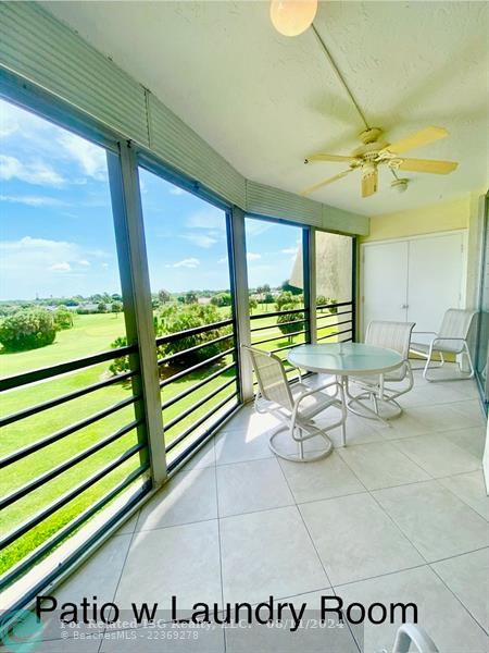 Penthouse with gorgeous golf and lake views!