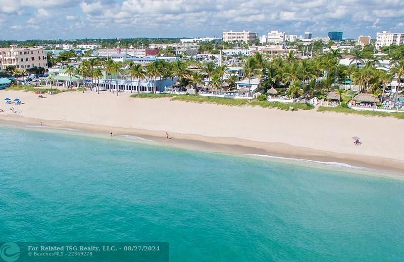 Lauderdale by the Sea beach nearby