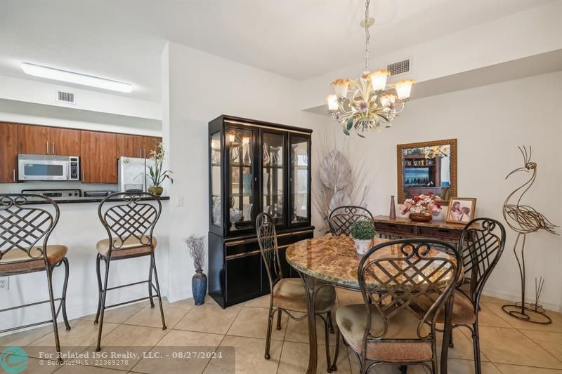 Dining room/kitchen