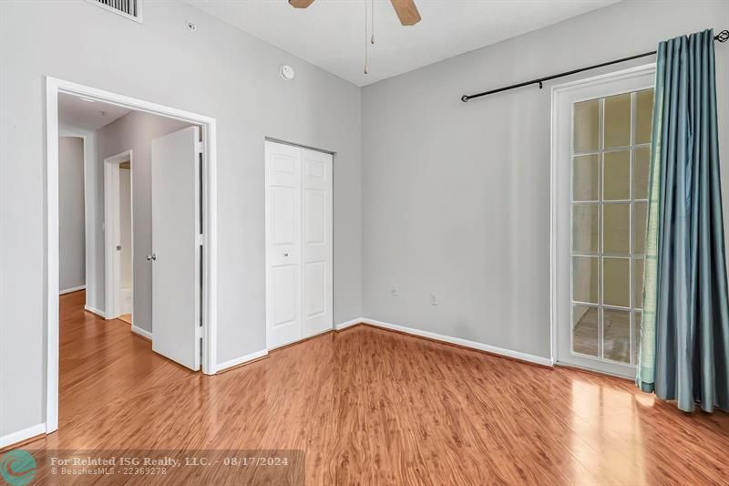 2nd bedroom with 2nd balcony