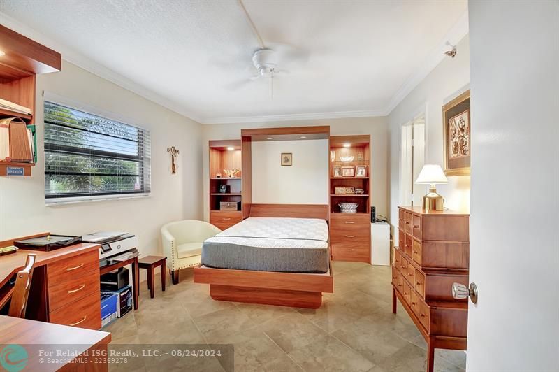 Guest Room / Office & Built in Murphy Bed and Desk!