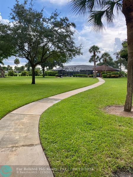 Walk way to Pool #1 /Screened