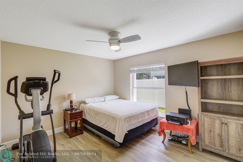 DOWNSTAIRS GUEST BEDROOM