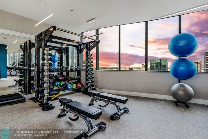 Fully appointed gym with weights & cardio on the 16th floor for great views of the city & Las Olas Blvd