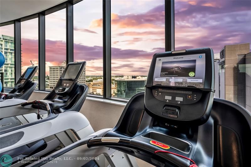 Fully appointed gym with weights & cardio on the 16th floor for great views of the city & Las Olas Blvd