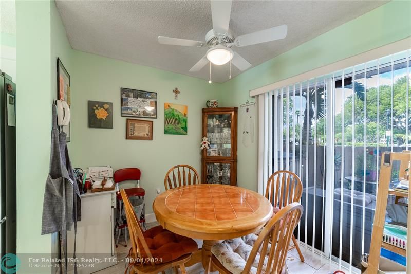 BREAKFAST ROOM LOOKS AT PATIO