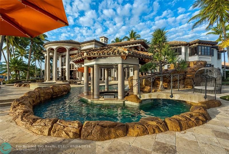 Sunken Gazebo with BBQ/Bar & 14 Swim Up Stools