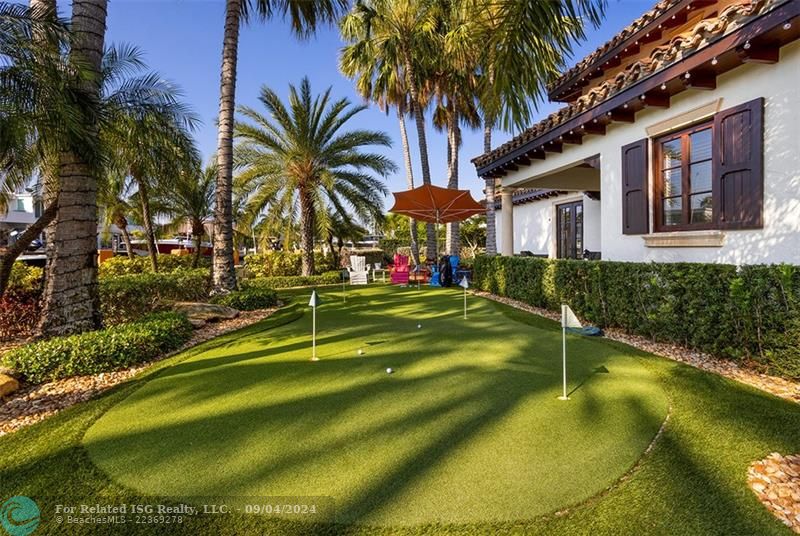 Private Putting Green off Carriage House