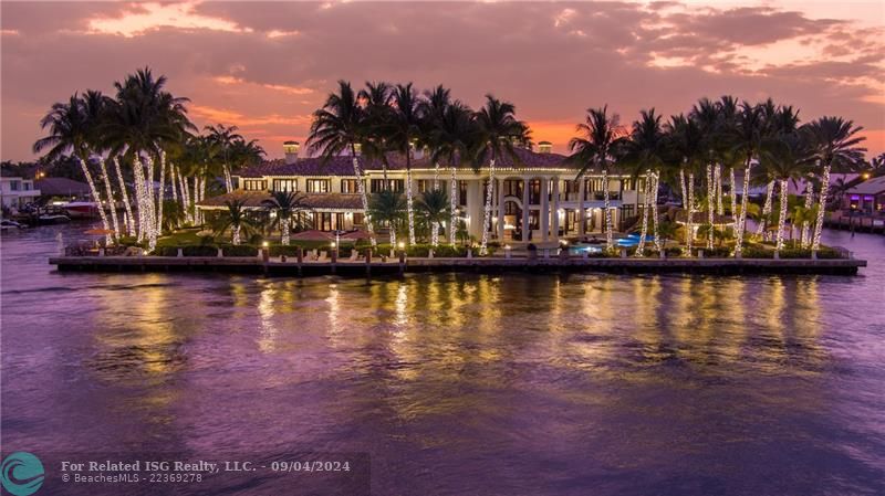 Shaded Waterfront Seating