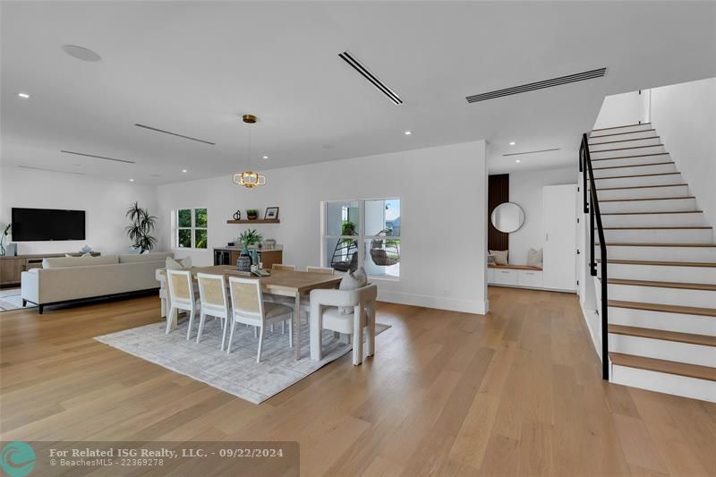 Open floor plan dining and living room