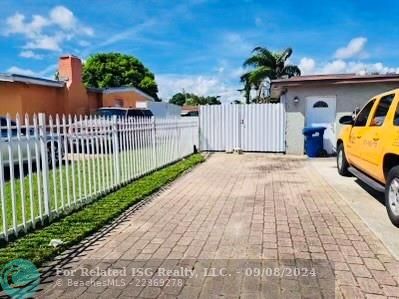 Paved/Concrete Driveway for 1815 NW 121st ., Miami, FL