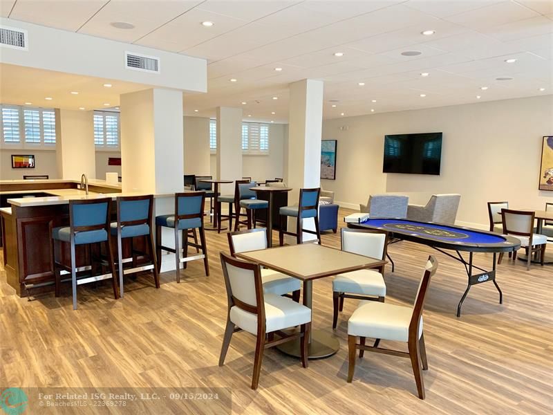 Everglades Community Room complete for Entertaining