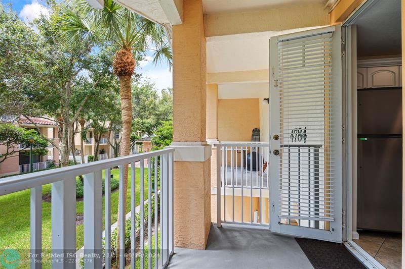 balcony off of kitchen