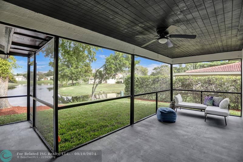 Screened in Patio