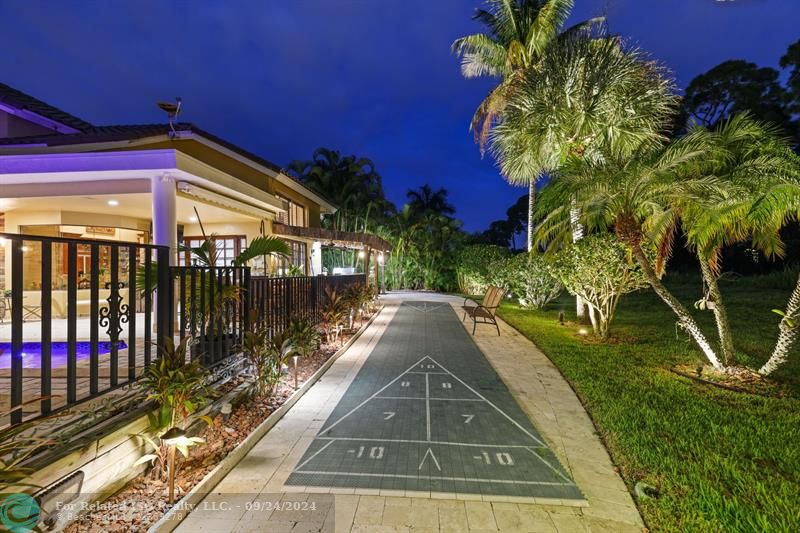 shuffle board court