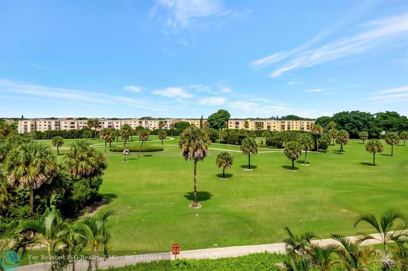 Expansive Golf Course Views From the Patio!