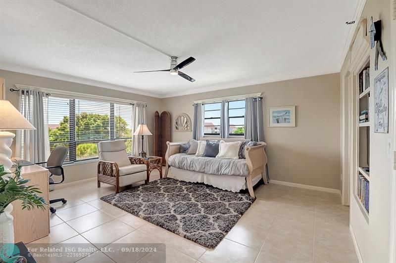 2nd En-Suite Master Bedroom! Light and Bright! With Built-In Booksheves and TV Area! Crown Moulding!