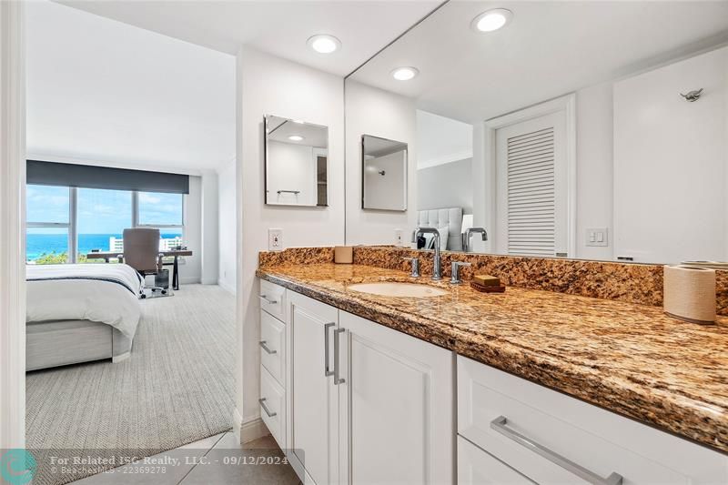 Open Kitchen, Living Room with Ocean View