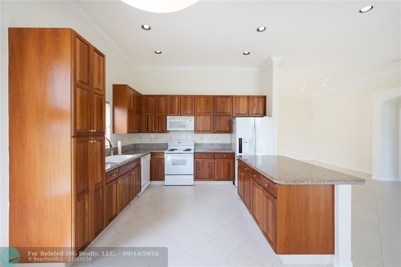 Kitchen/family room