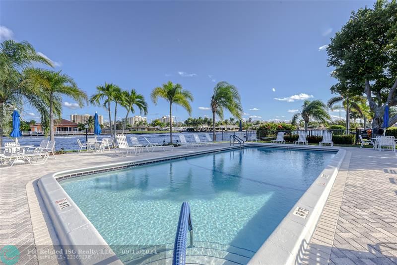 BBQs and Bar on the Intracoastal