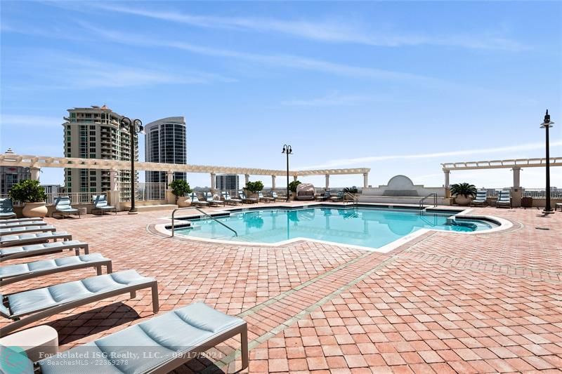 Rooftop Pool Deck