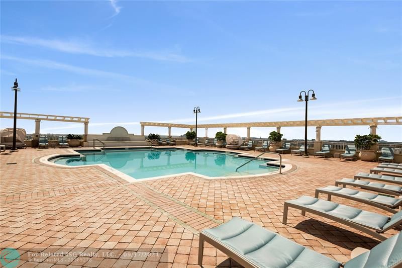 Rooftop Pool Deck