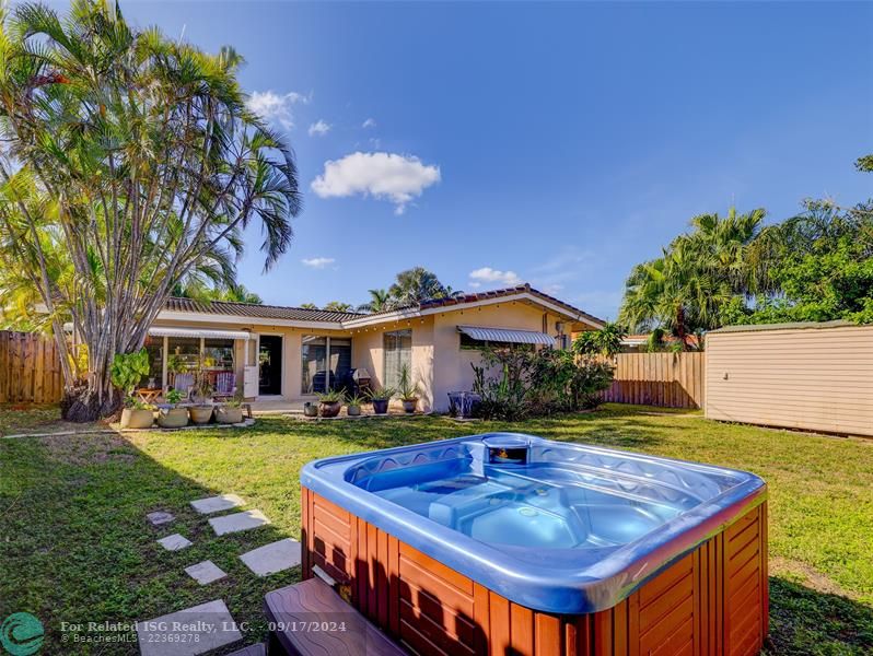 Relax in the Jacuzzi!