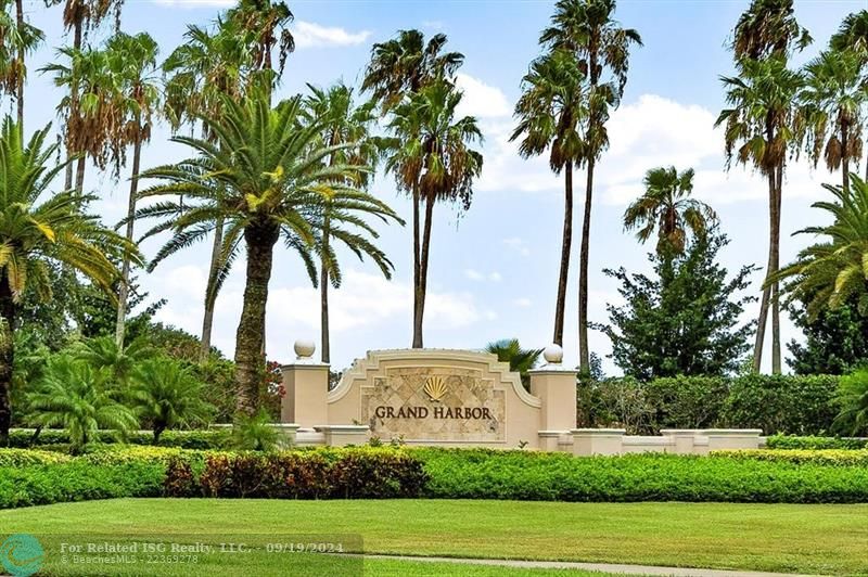 Country Club Entrance