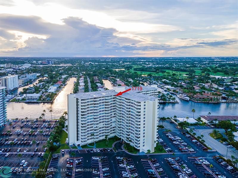 Penthouse 1719 Aerial View