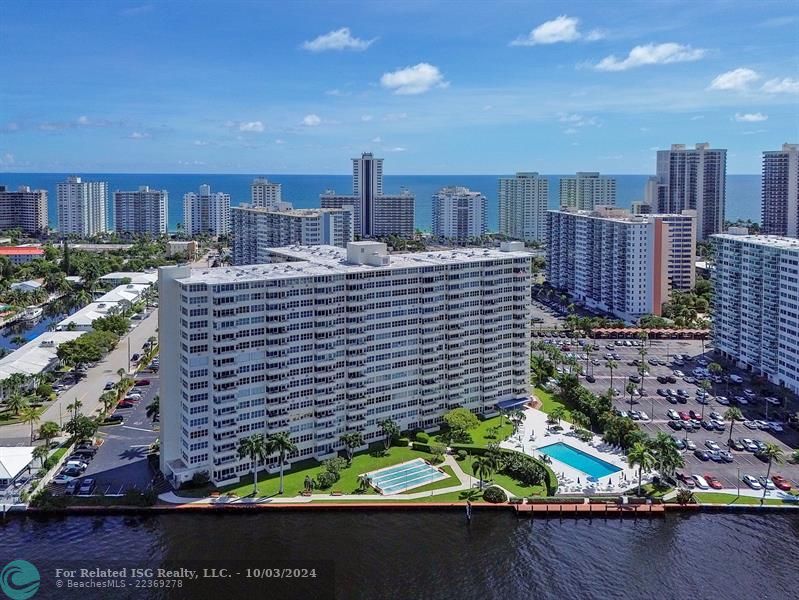 CRTN View with Pool, shuffleboard, boat dock