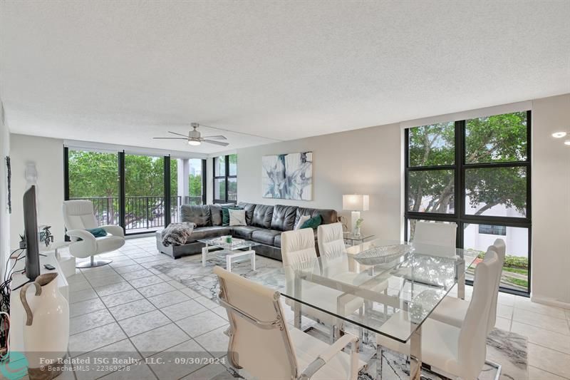 Open Plan Living Dining Area with blinds open RR1101-209 Â©MWPA2024