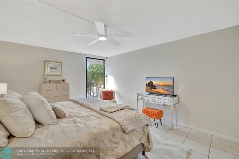 Primary Bedroom with blinds open RR1101-209 Â©MWPA2024