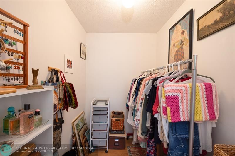 walk-in closet