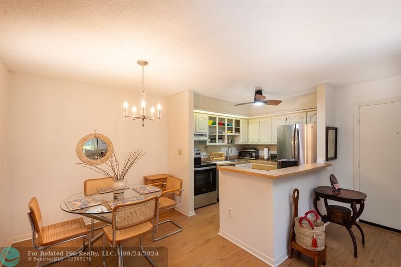 Dining area right off the kitchen