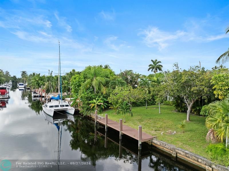 65' ocean access waterfront canal.