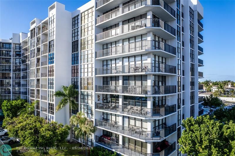 SouthEast Corner Unit with wrap-around balcony