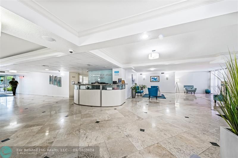 Intracoastal Front Pool/Sundeck/Fitness & Clubhouse