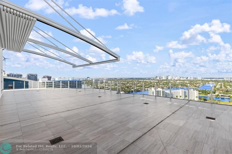 Expansive Intracoastal Side Terrace