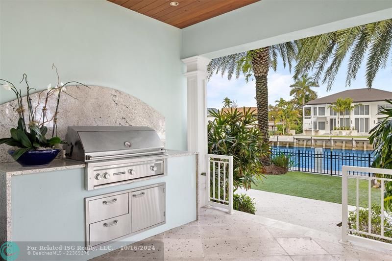 Summer Kitchen Off Breakfast Nook