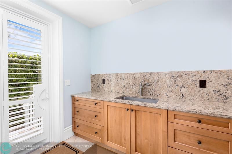 Mud Room Off Breakfast Nook w/ Outdoor Access