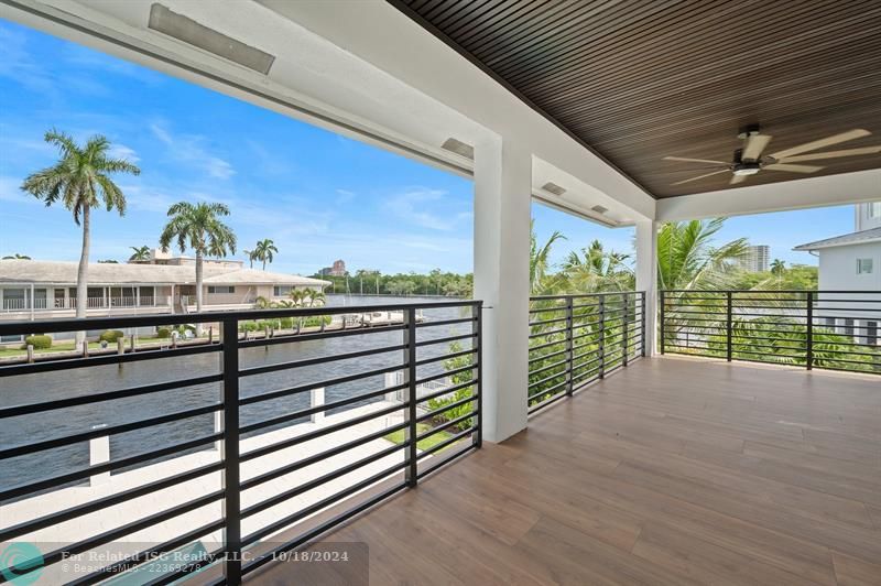 Spacious balcony with Intracoastal views.