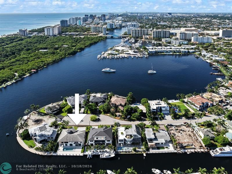 Walk to the beach, mall, parks and dining.