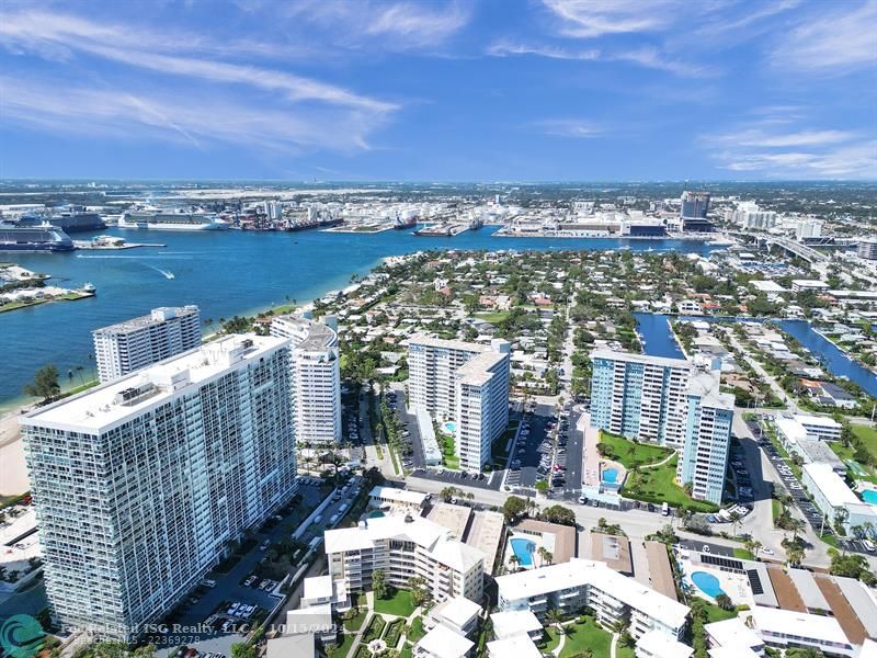 Magnificent Ocean Views from your Balcony