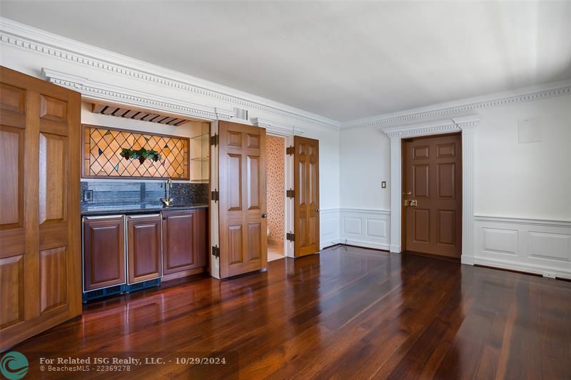 Wet bar included in downstairs den