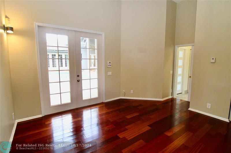 DETACHED GUEST ROOM LOOKING W/ POOL VIEW