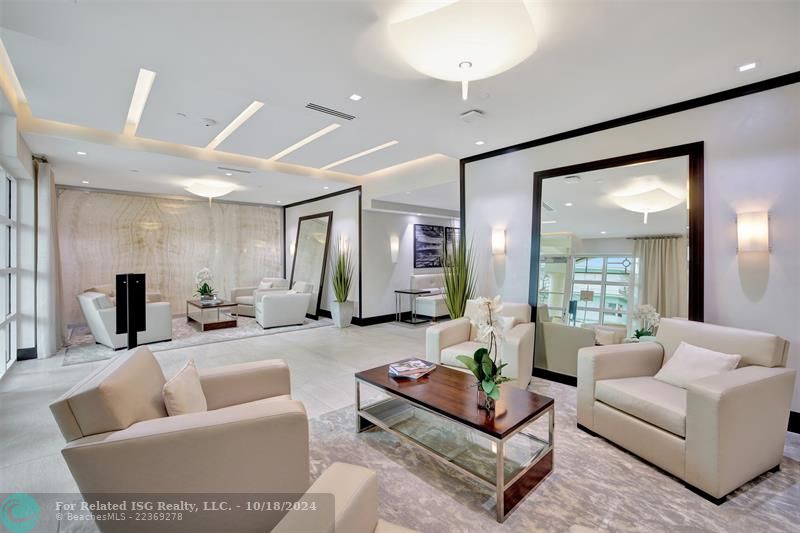 Stunning Entry Foyer & Common Areas